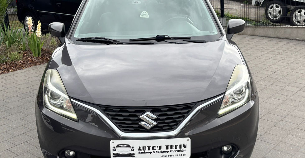 Suzuki Baleno Benzine Automaat 2019 vooraanzicht met LED-verlichting en compacte stadswagen uitstraling