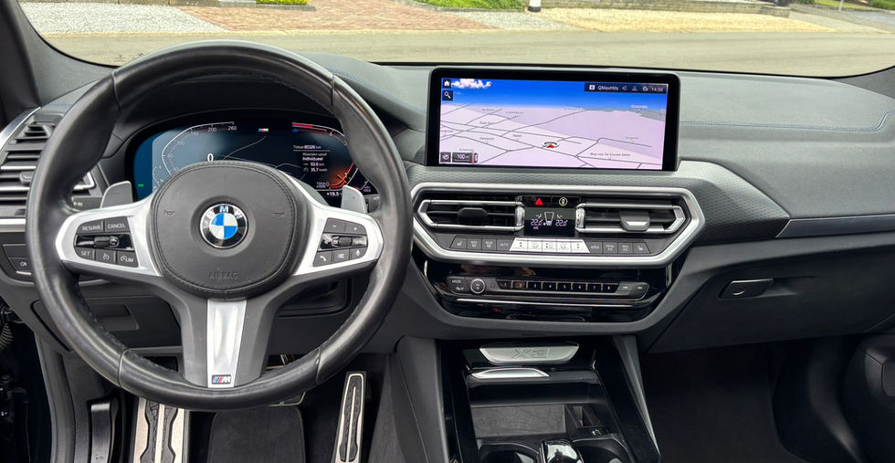 BMW X3 xDrive20 Hybride M-Pakket 2022 interieur