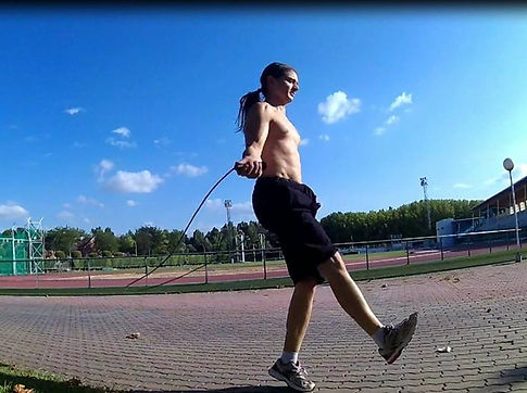 Articulo sobre saltos a comba y ejercicios de fuerza