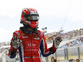 Ceccon continues with Sunday Luck