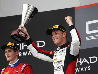 Kirchhöfer Takes Race One Win as Teammate Penalized