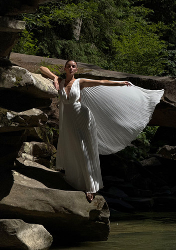 Chiffon Pleated Maxi Dress Diva | Repulo's Atelier