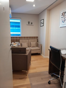 Psicóloga Fabiane Valentin.jpg