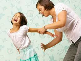 Spanking-Mom