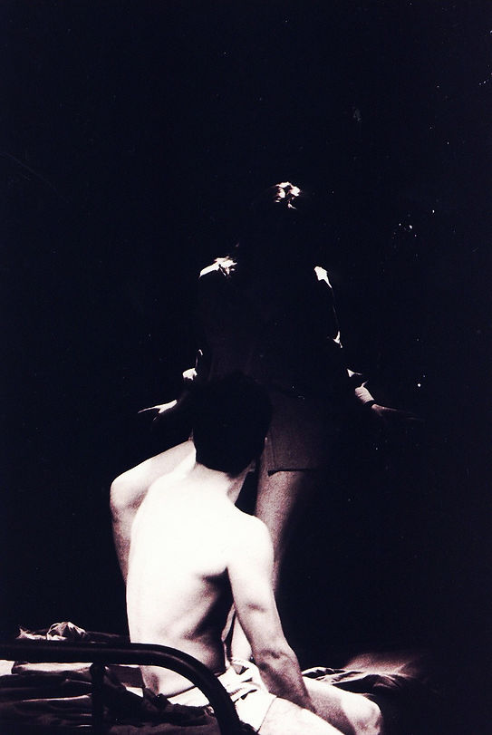 Dir. Germán Castillo. Foro la Gruta, 2000.