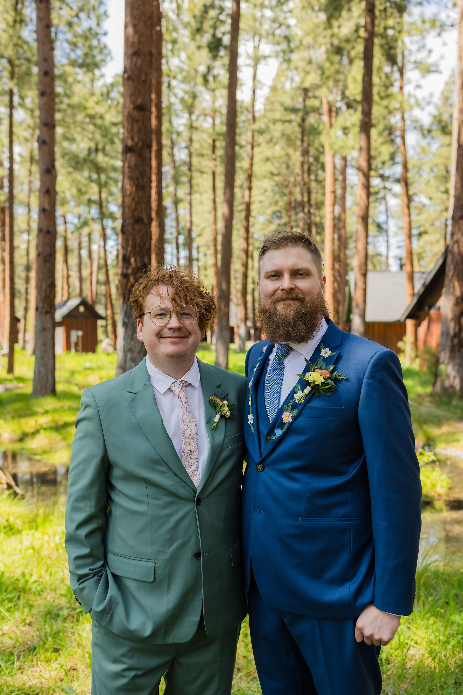 Groom and groomsmen portrait at FivePine Lodge in Sisters, OR