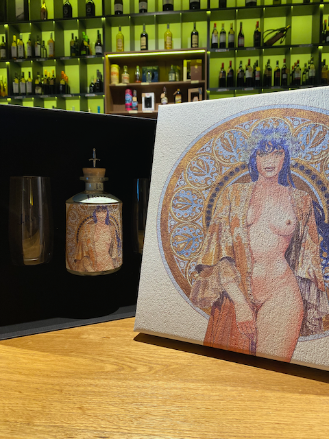 Miniatura: J Rose Gin