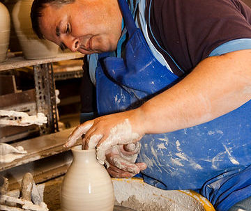 Tradpots Pottery class in Dorset