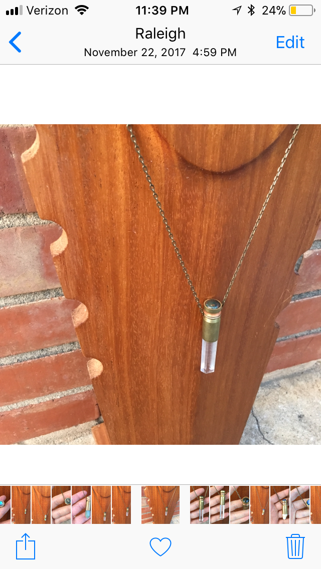 Thumbnail: Quartz tandem pendant