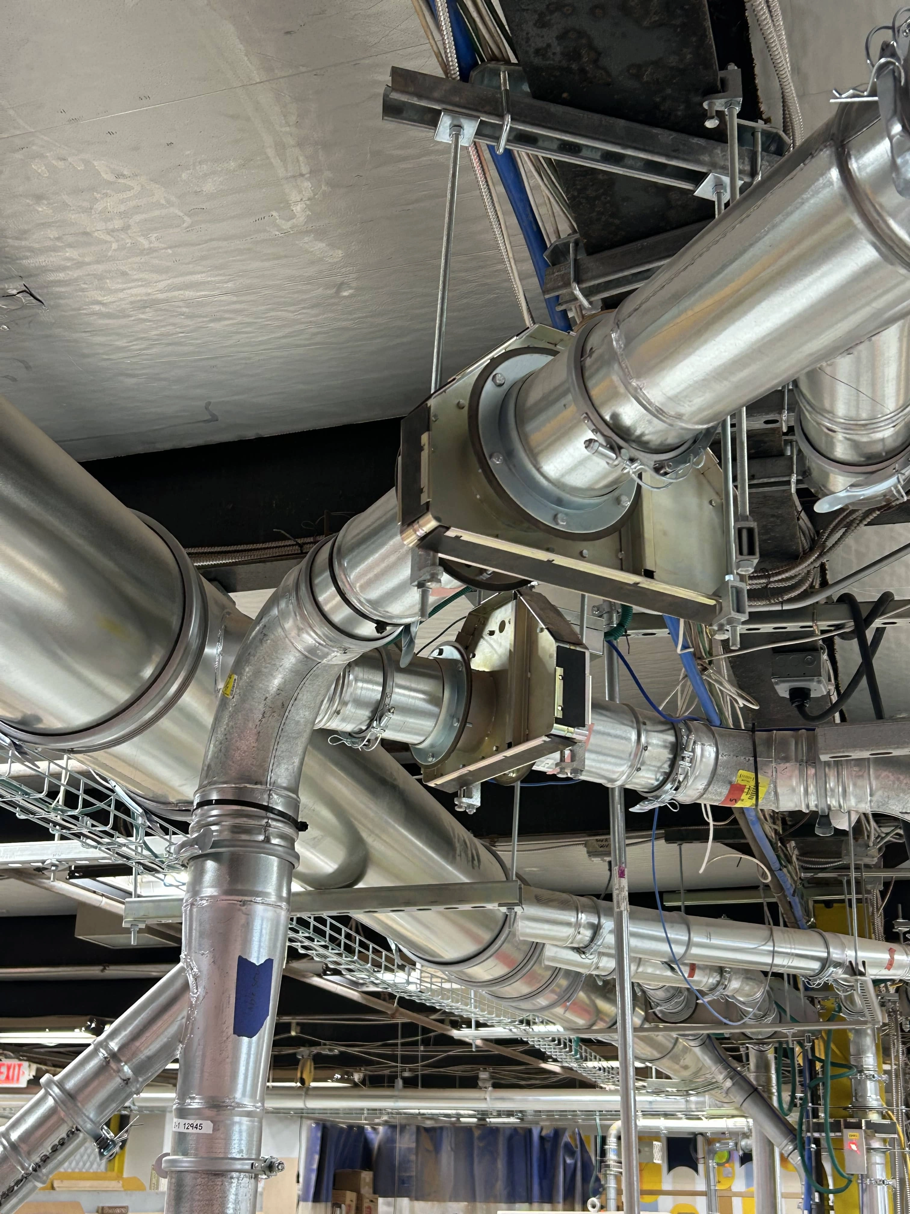 Dust collection system equipped with Ecogate