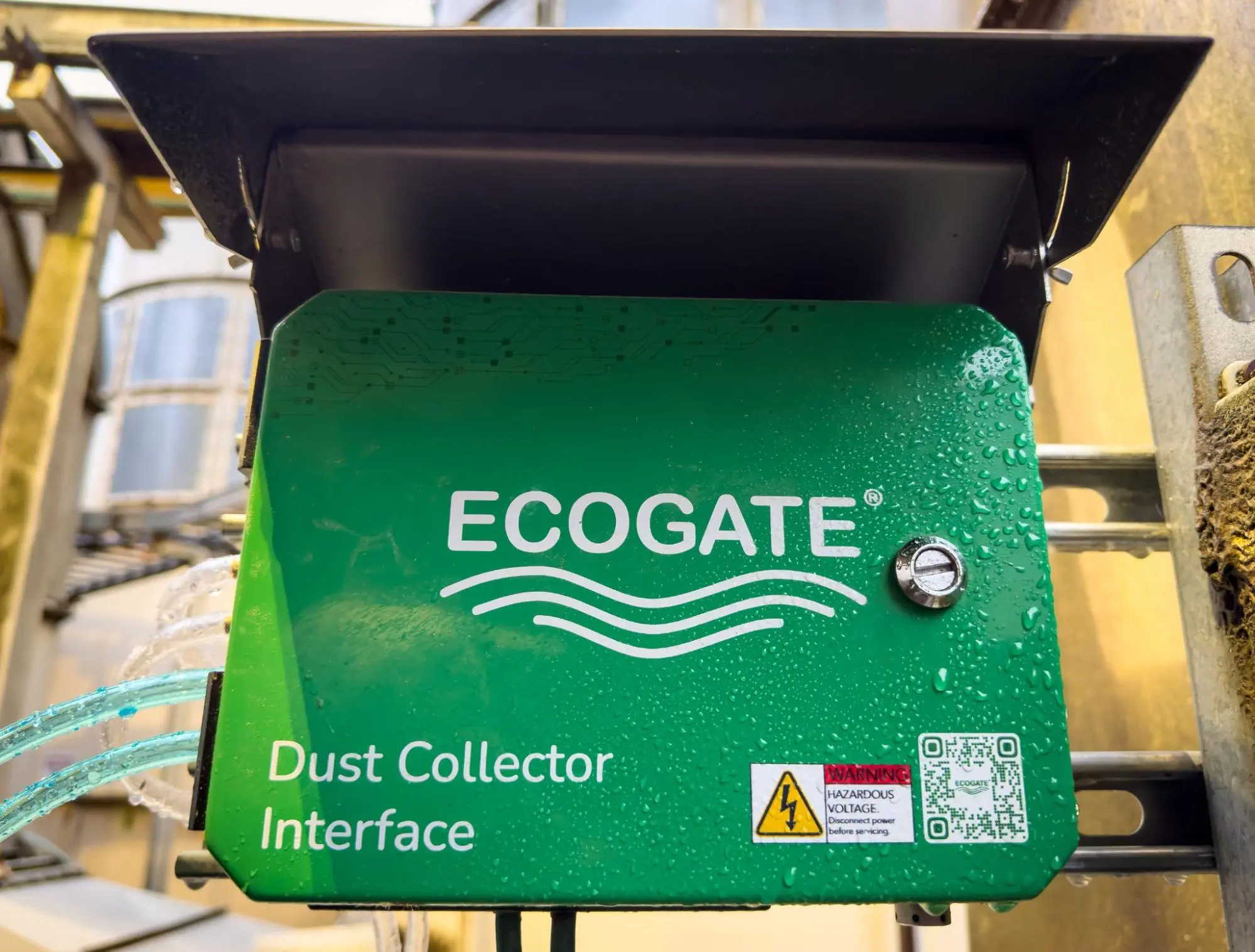 Ecogate Dust Collector Interfaces measure Fan Total Static Pressure, Filter Differential Pressure, Air Velocity and Air Volume. They are installed close to the dust collectors via Modbus RTU to make hoses to pressure taps very short i.e. inexpensive to install