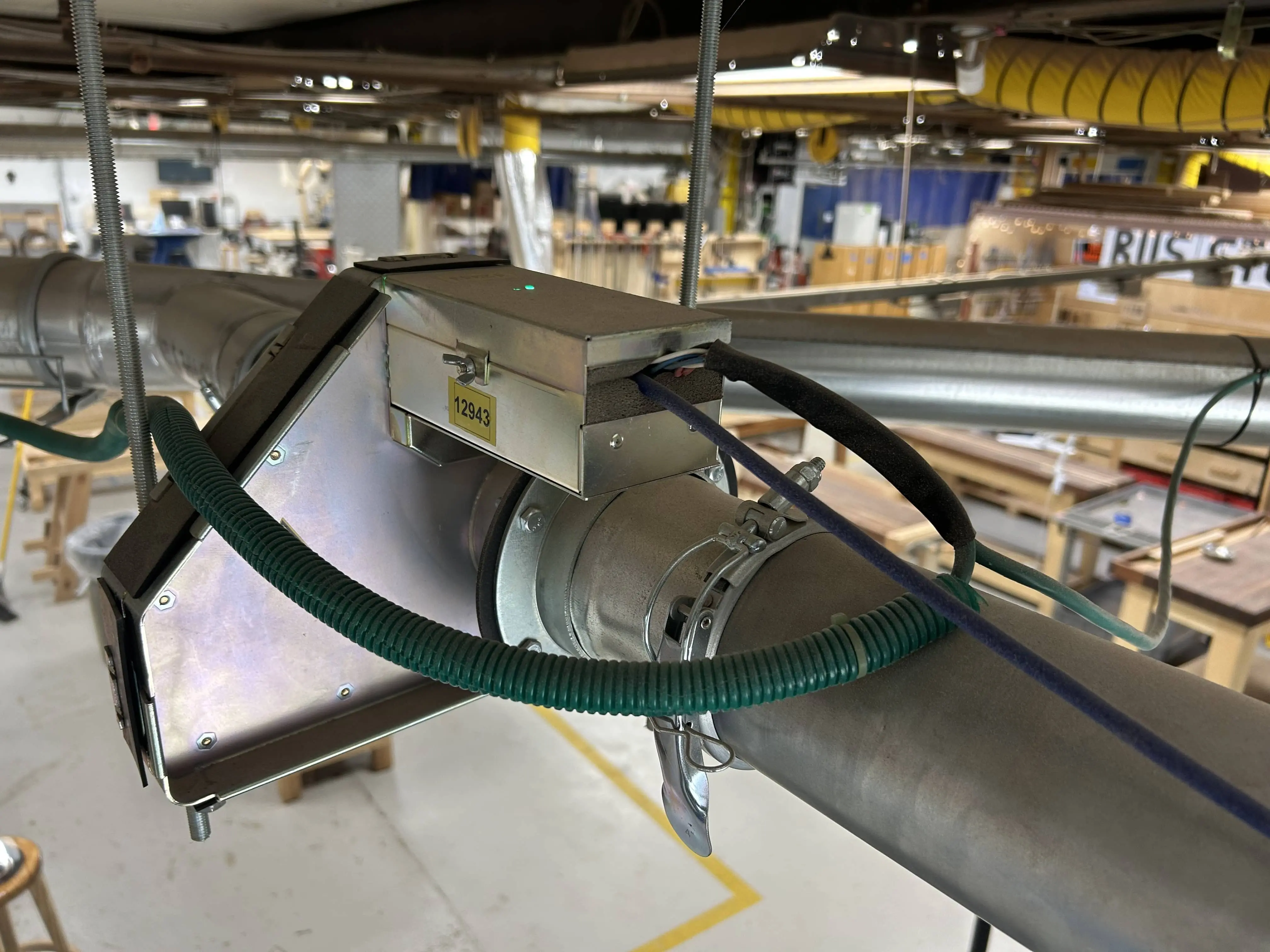 Dust collection system equipped with Ecogate