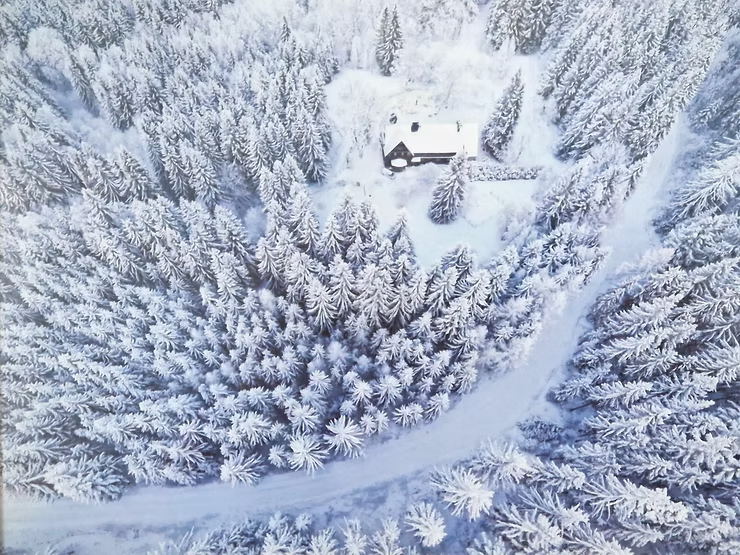 This was our shelter - the place where we spent an exceptionally relaxing time.We found this aerial photo of the shelter hanging on one of the walls at the “Pod Muflonem” shelter. Photo credit: Cris Froze Pics.