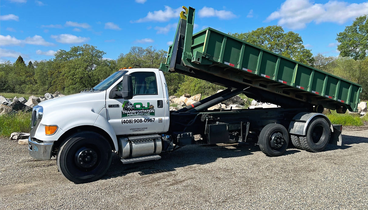 Dump truck