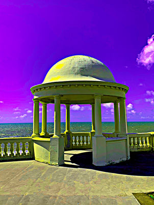 I do love to be beside the...