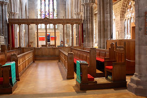 31 Choir stalls and screen. IMG_3103.jp
