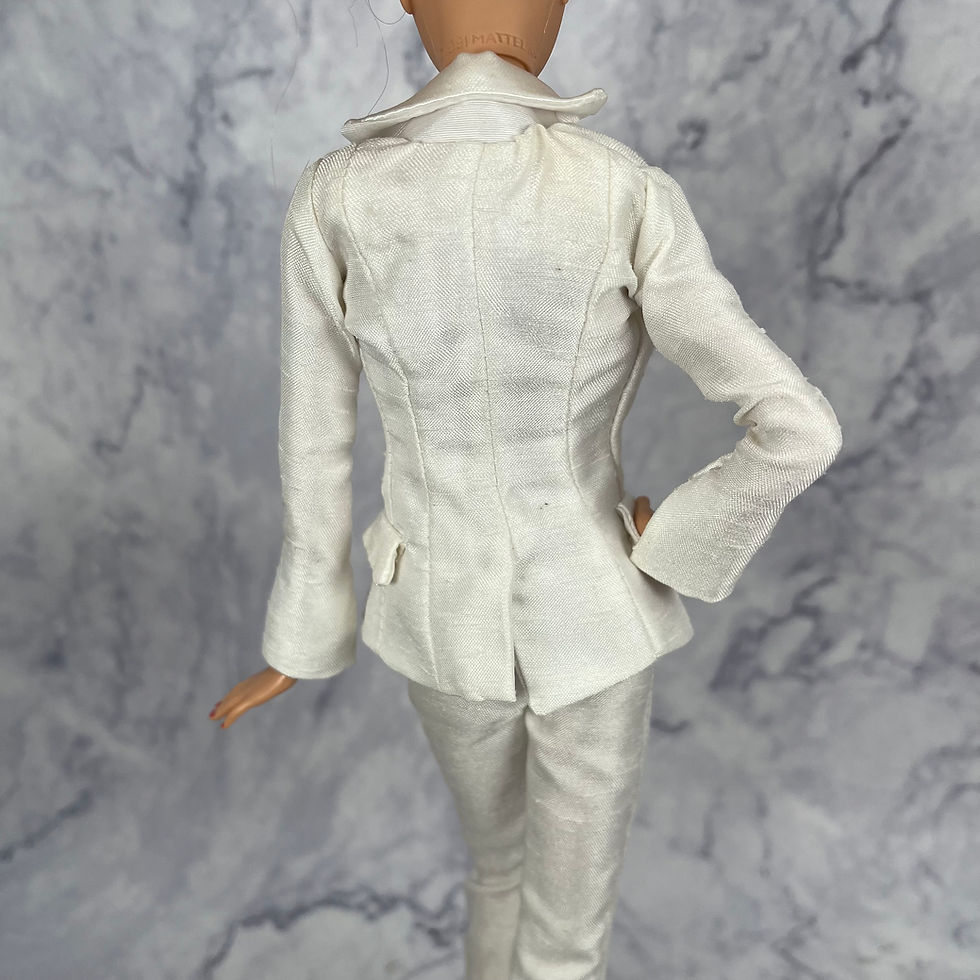 Thumbnail: Barbie (2006) - Models On Location Milan - White Suit Outfit With Extras