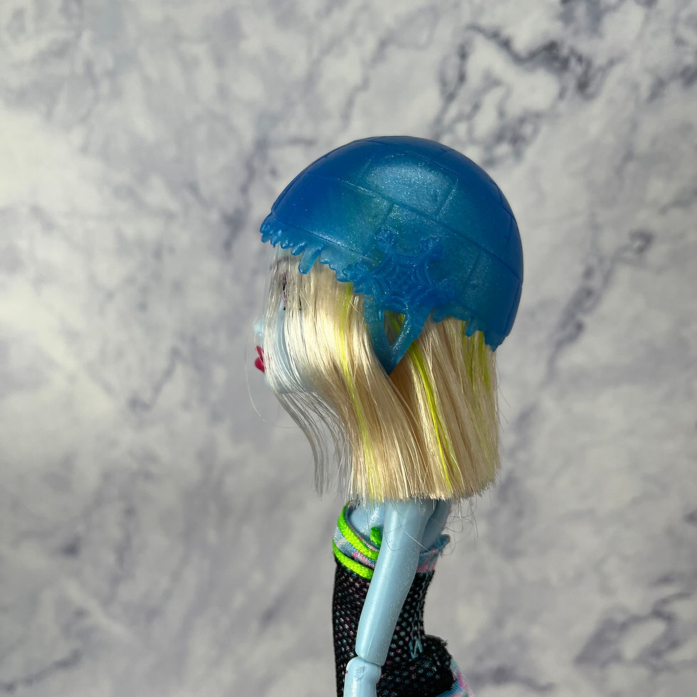 Thumbnail: Monster High (2013) Doll - Skulimate Roller Maze - Abbey Bominable Doll #Y8349