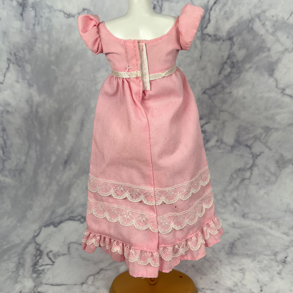 Thumbnail: Barbie (2001) - Nutcracker Fashion Pack - Pink Nightgown Only #68801