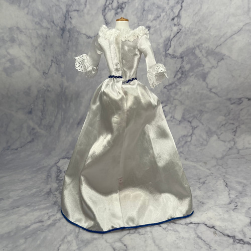 Barbie (2004) Princess The Pauper Erika's Wedding Dress The