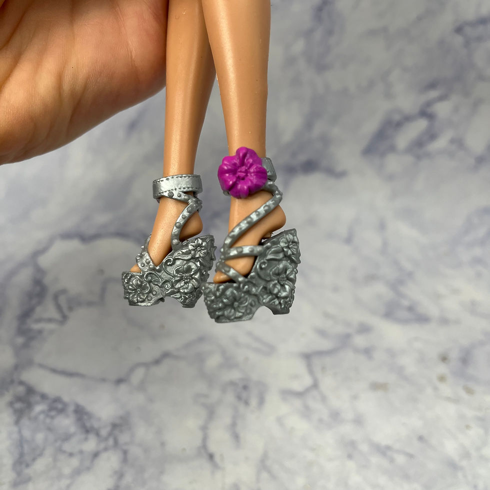 Thumbnail: Barbie (2010) - Barbie H2O Design Studio Doll #R4279