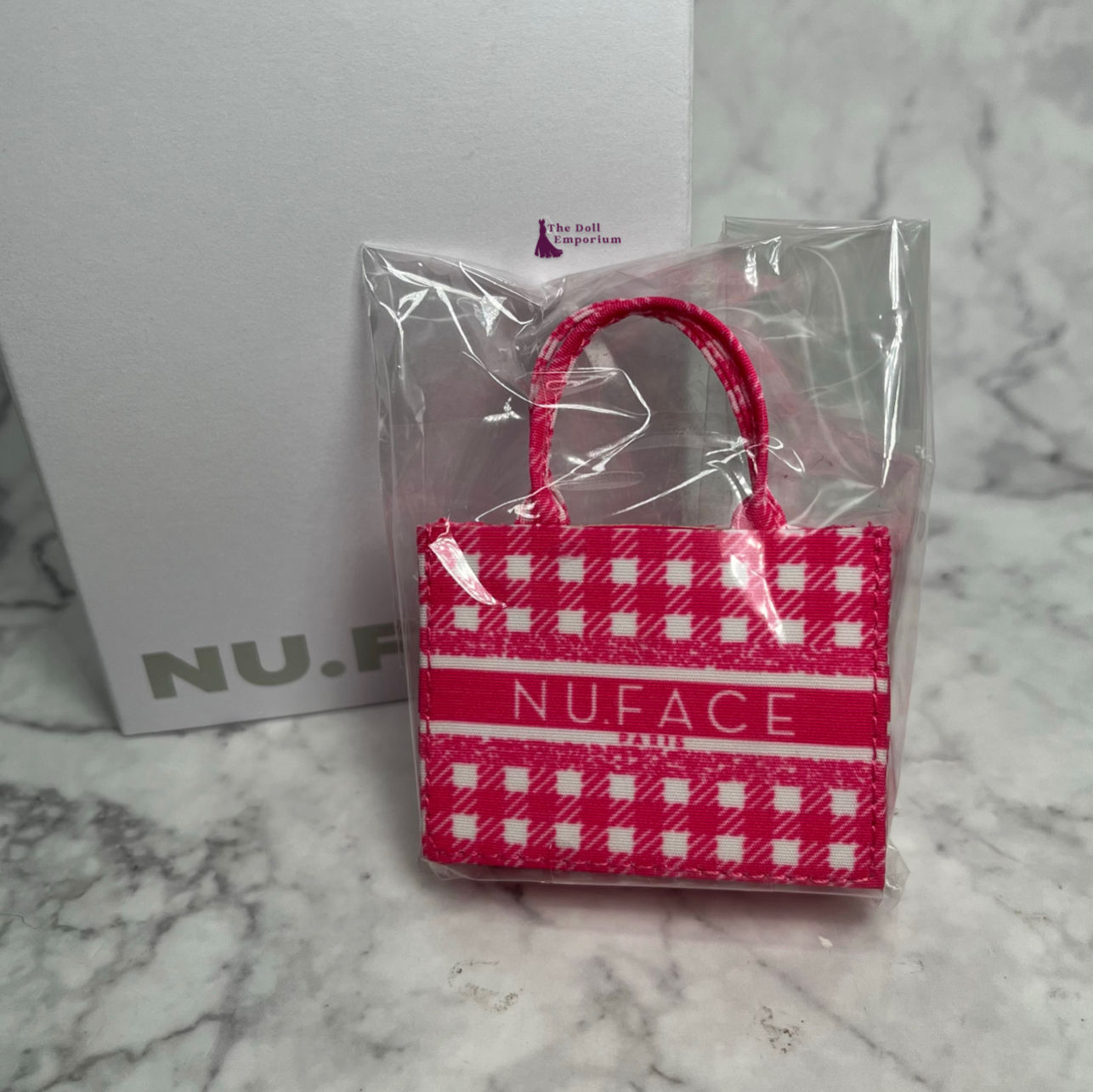 Integrity Toys (2023) - Nu.Face 'Print It Pink' Nadja - Carry Bag Only