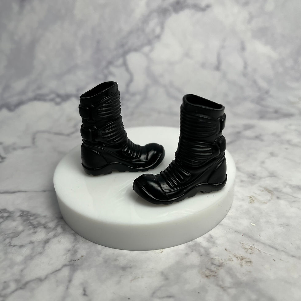 Thumbnail: Barbie (2014) - Collector Black Label Divergent - Tris' Black Boots Only, #BCP69