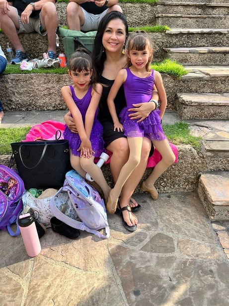 Mother Daughter Dancers