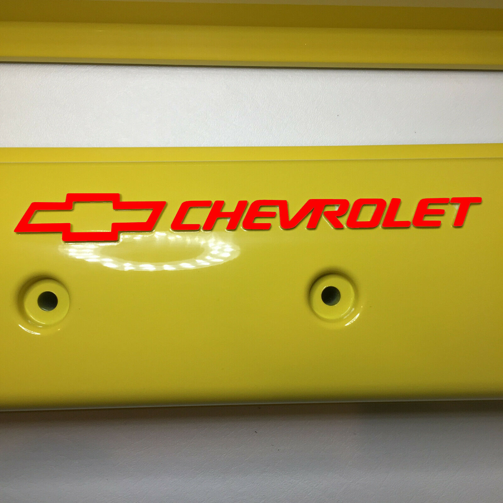 Chevy Small Block ZZ6/Vortec Center Bolt Holley 241-290 Yellow W/ Red Letters