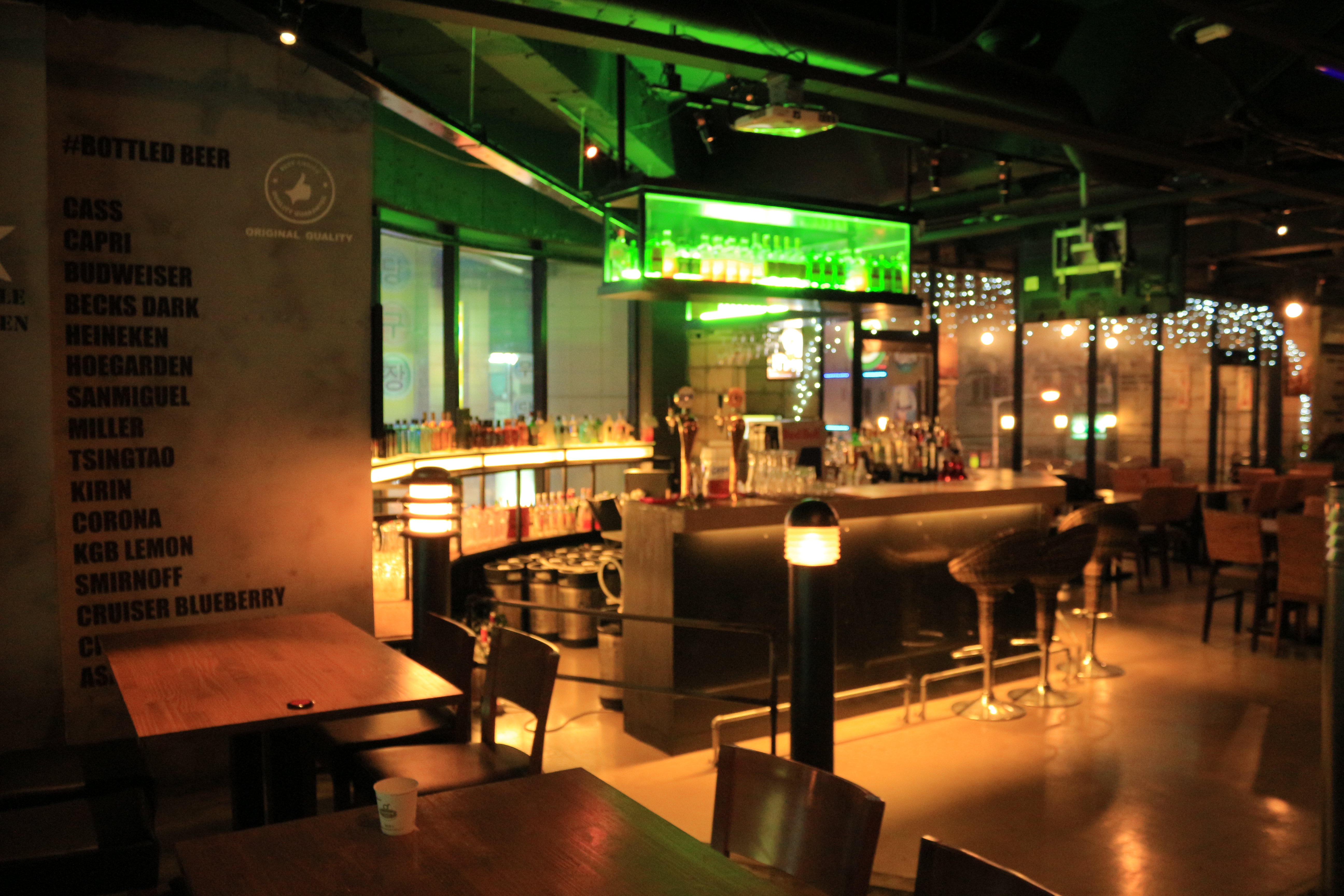 Apple Green Pub
