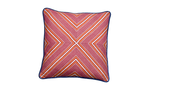 Coussin rayé passepoil de velours