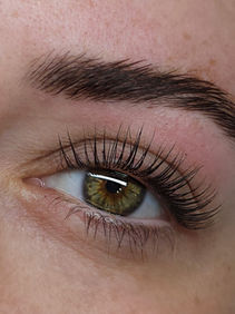 Lash Extensions vs. Lash Lifts & Tints: What's Right for You?