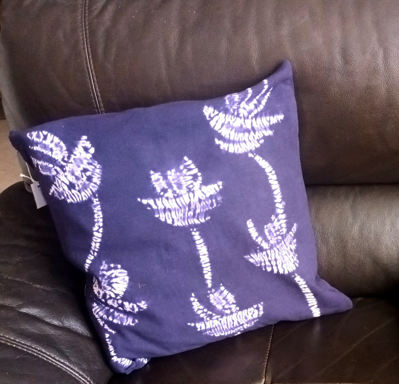 Accessory: Blue and white cotton, Batik-Shibori cushion cover