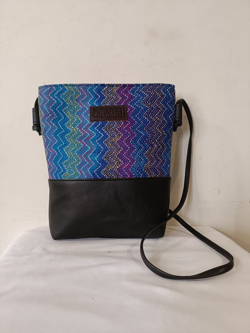 Bag: Kantha-leatherite sling bag