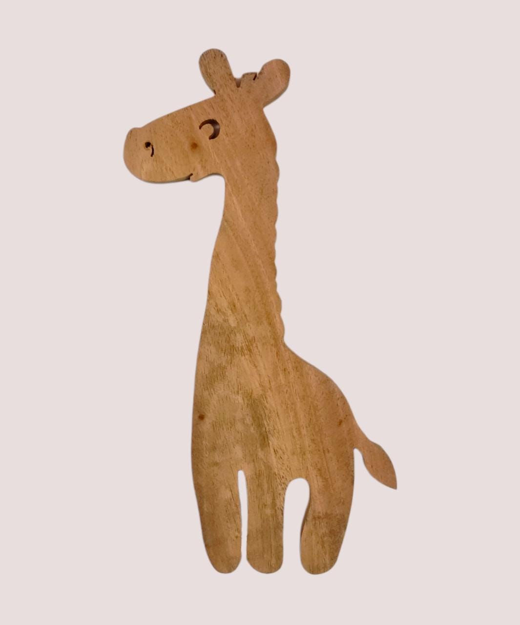 Kitchen & Dining: Wooden giraffe fridge-magnet