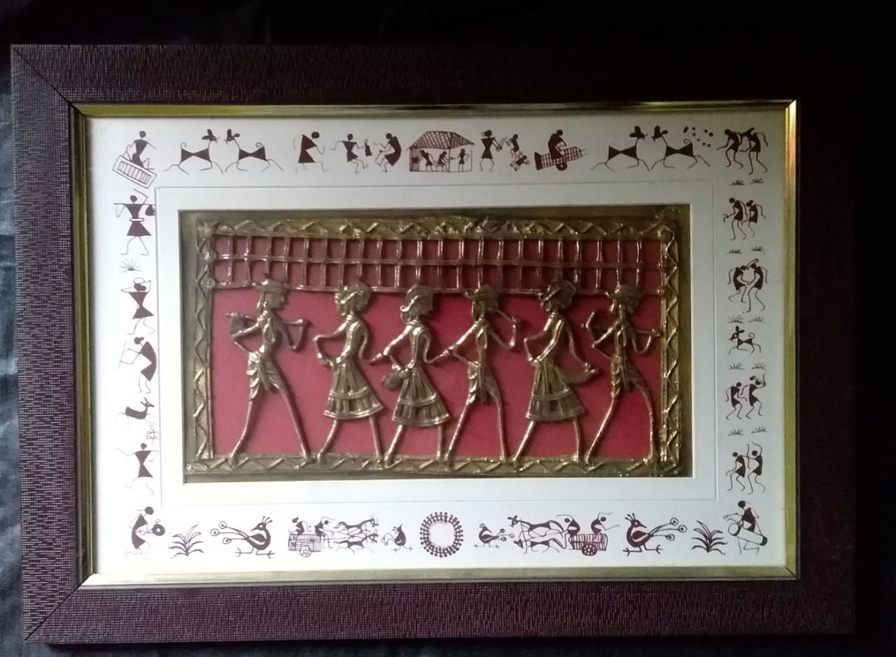 Wall Decor: Framed art in Dokra