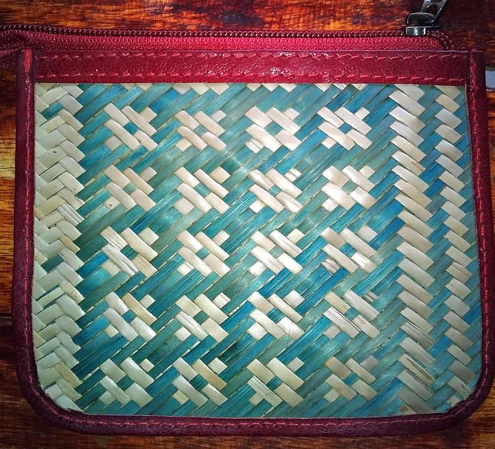 Bag: Purse made of Sitalpati with woven blue on white motif