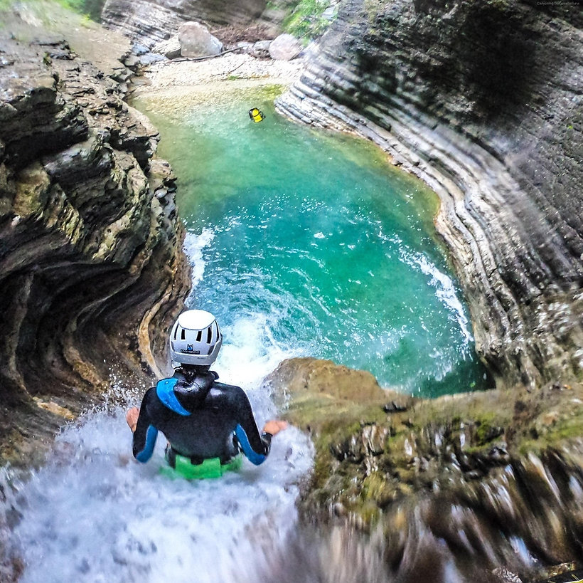 canyoning borgovalbelluna grotta azzurra
