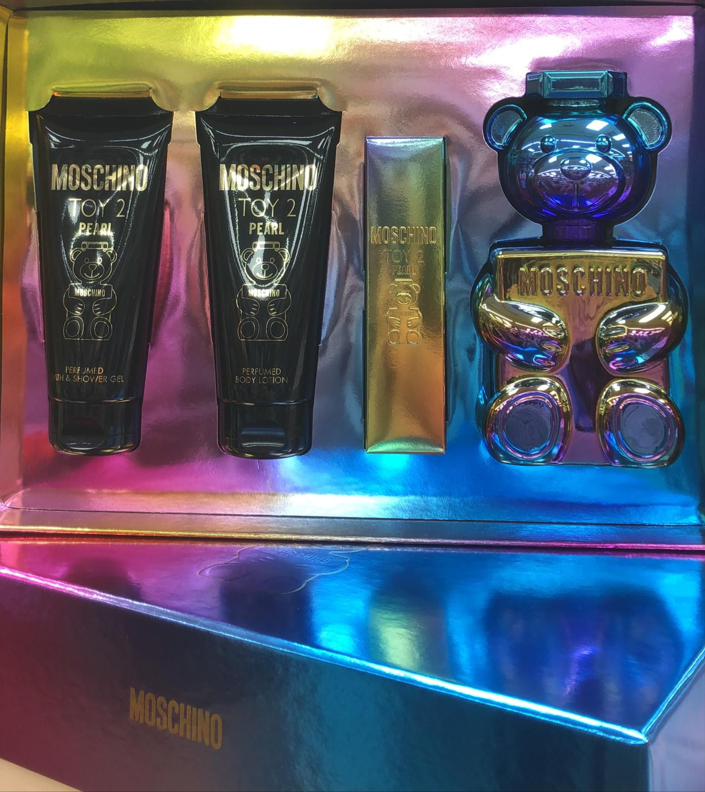 MOSCHINO TOY 2 PEARL 4 PC GIFT SET-WITH 3.4  AND 0.3  OZ EDP & BL