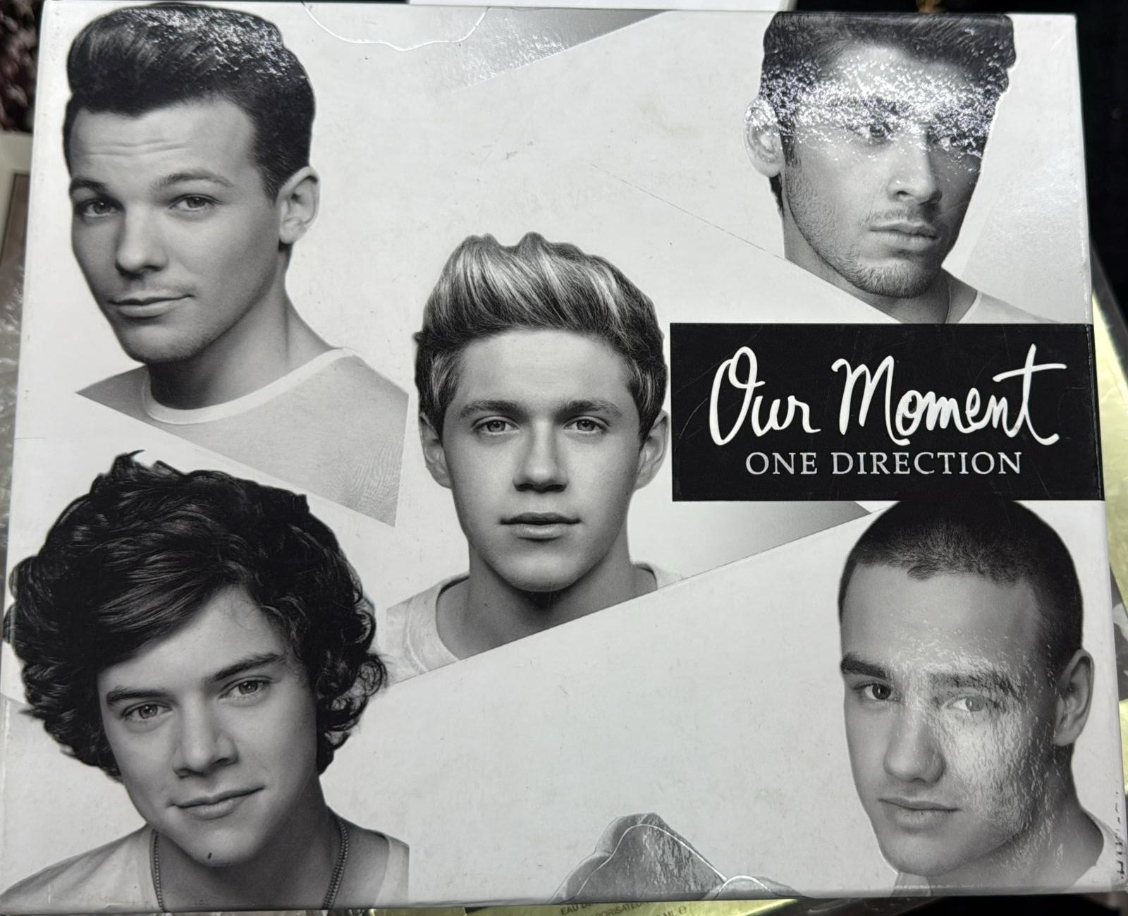 OUR MOMENT BY ONE DIRECTION 2 PC GIFT SET WITH 1.7 OZ EDP AND 5.1 OZ BL