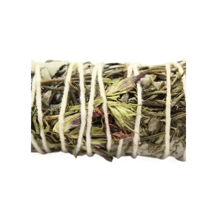 Bâton de fumigation à base de sauge et de romarin, assemblé à la main. Pour purification botanique, clarté mentale et rituels
