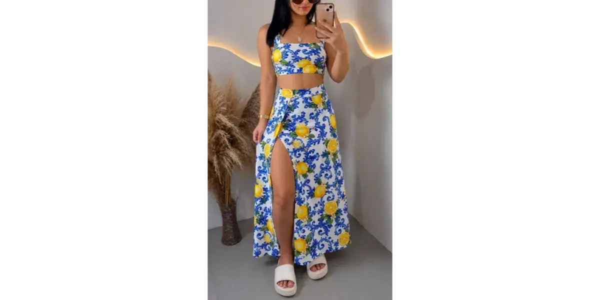 Conjunto Feminino - Cropped e Saia