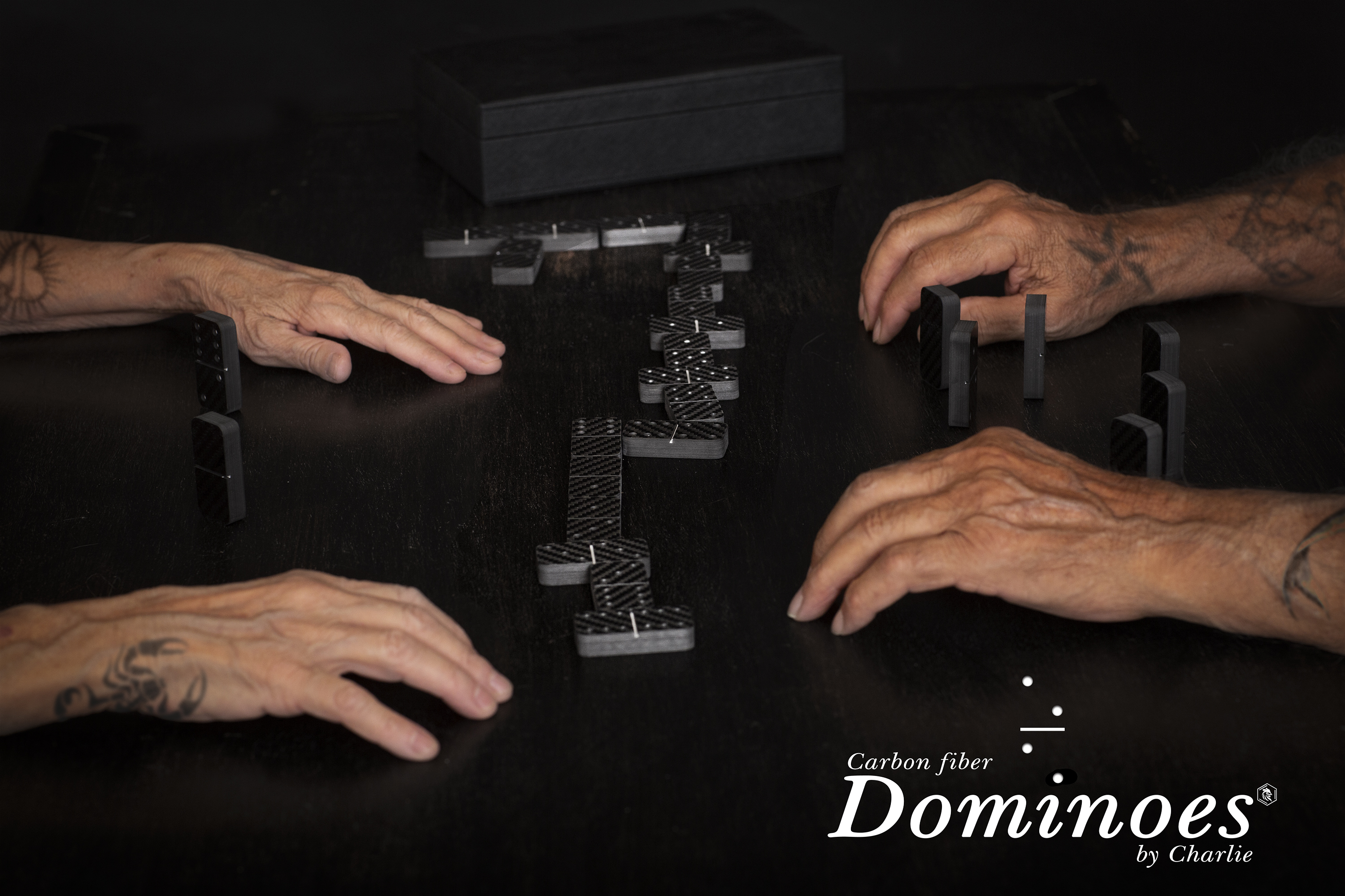 Carbon by Charlie Double 6 dominoes