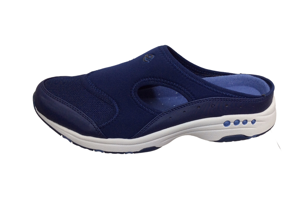 Thumbnail: 170406 Trevor closed-hole flip-flop
