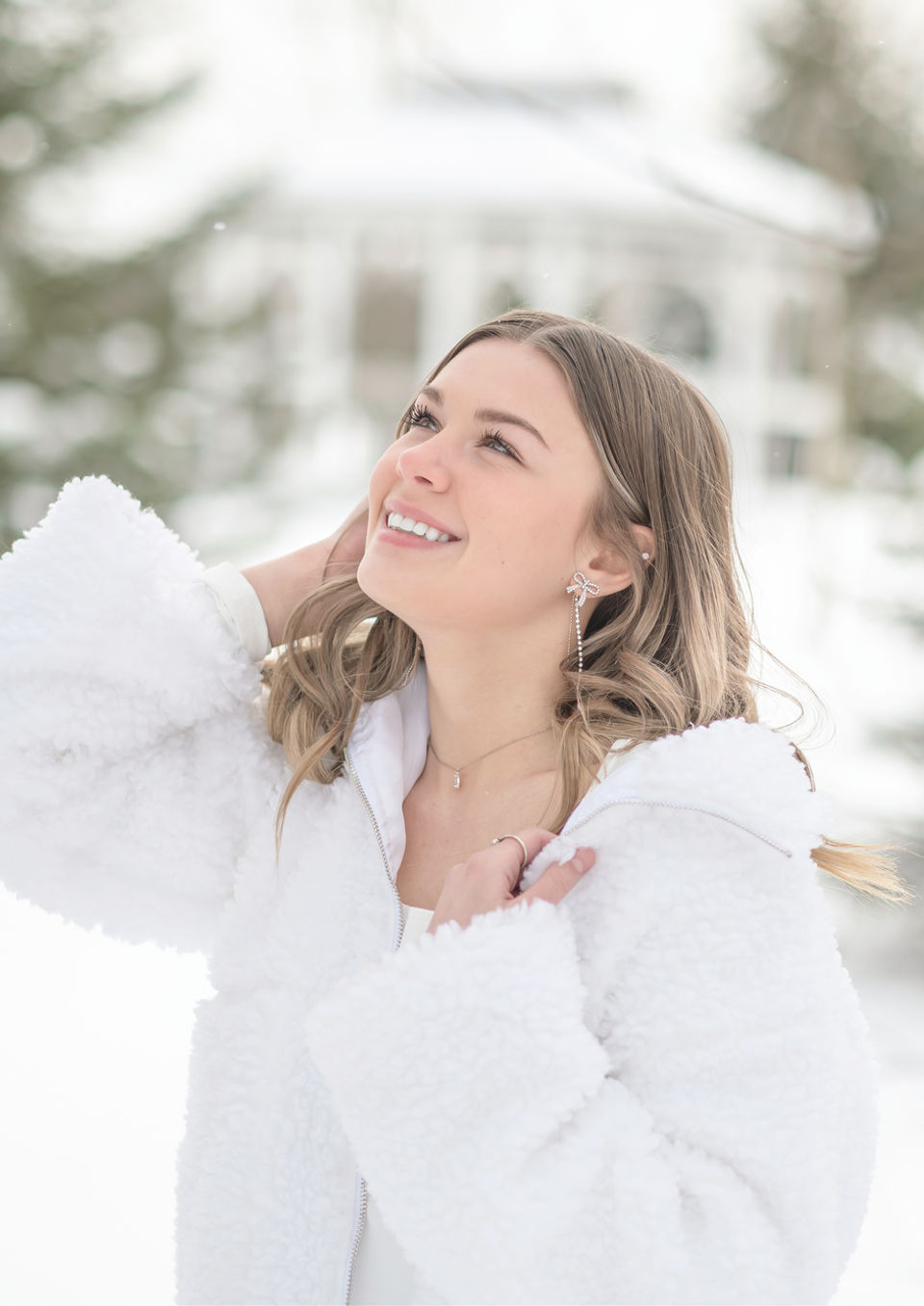 teen team
teen photographer
teen photography
snow photo ideas
teen girl in snow