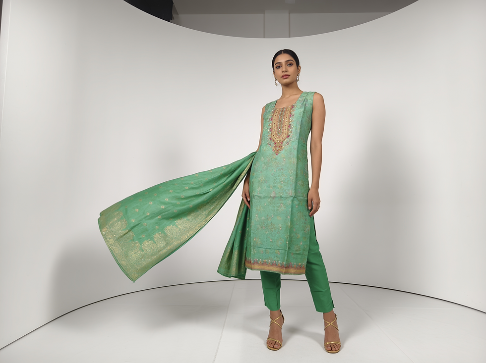 GREEN ETHNIC FLORAL JARI DESIGNED KURTI-SET