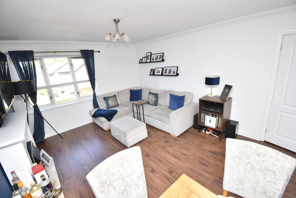 Thumbnail: The Moorings, Paisley, Renfrewshire