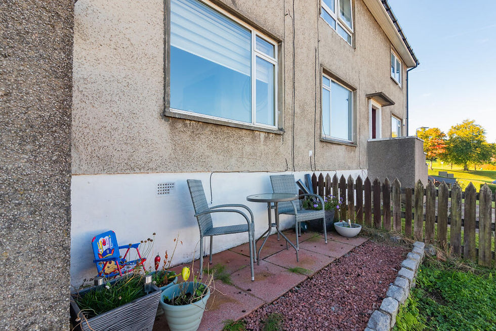 Thumbnail: Burnfoot Crescent, Paisley, Renfrewshire
