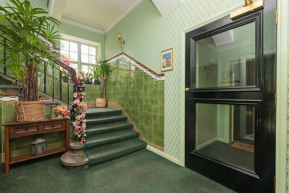 Thumbnail: 2 Braids Court