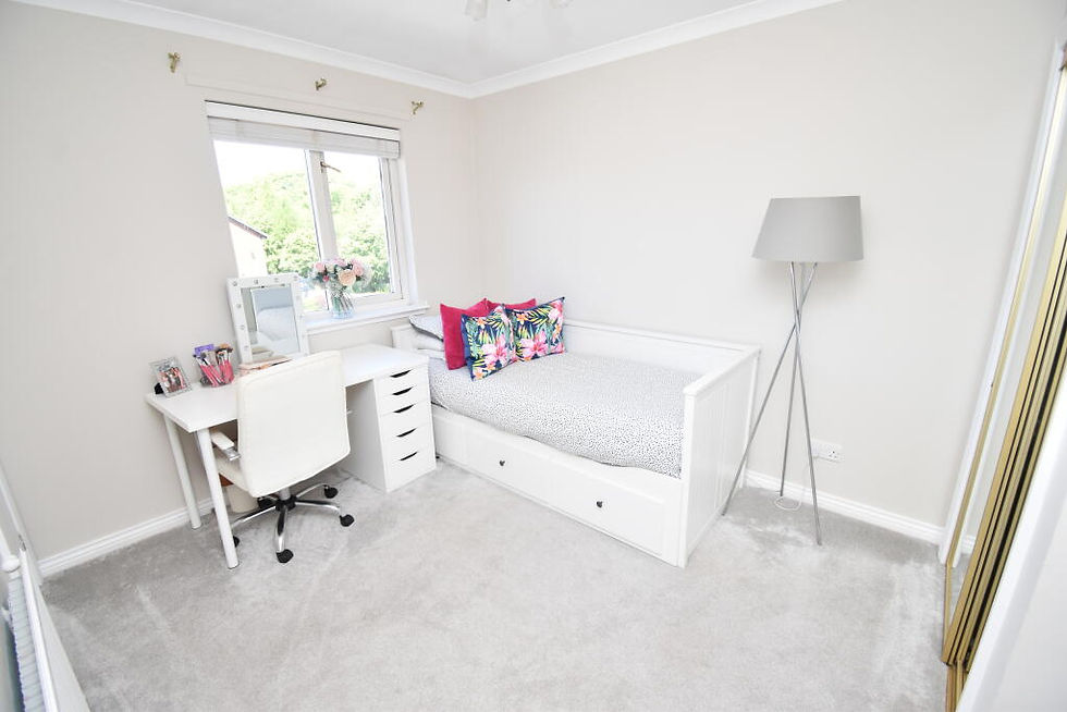 Thumbnail: The Moorings, Paisley, Renfrewshire